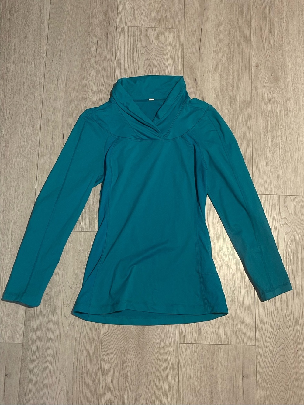 Lululemon Lightweight Pullover Long Sleeve